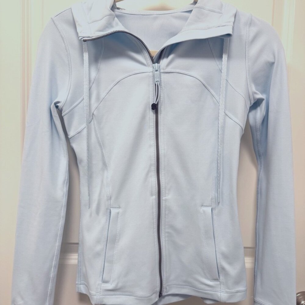 Lululemon Hooded Define Jacket Nulu Size 4 Powder Blue Like New